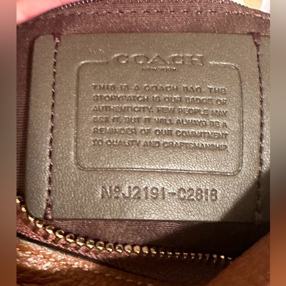 Coach crossbody hobo - Picture 2 of 8